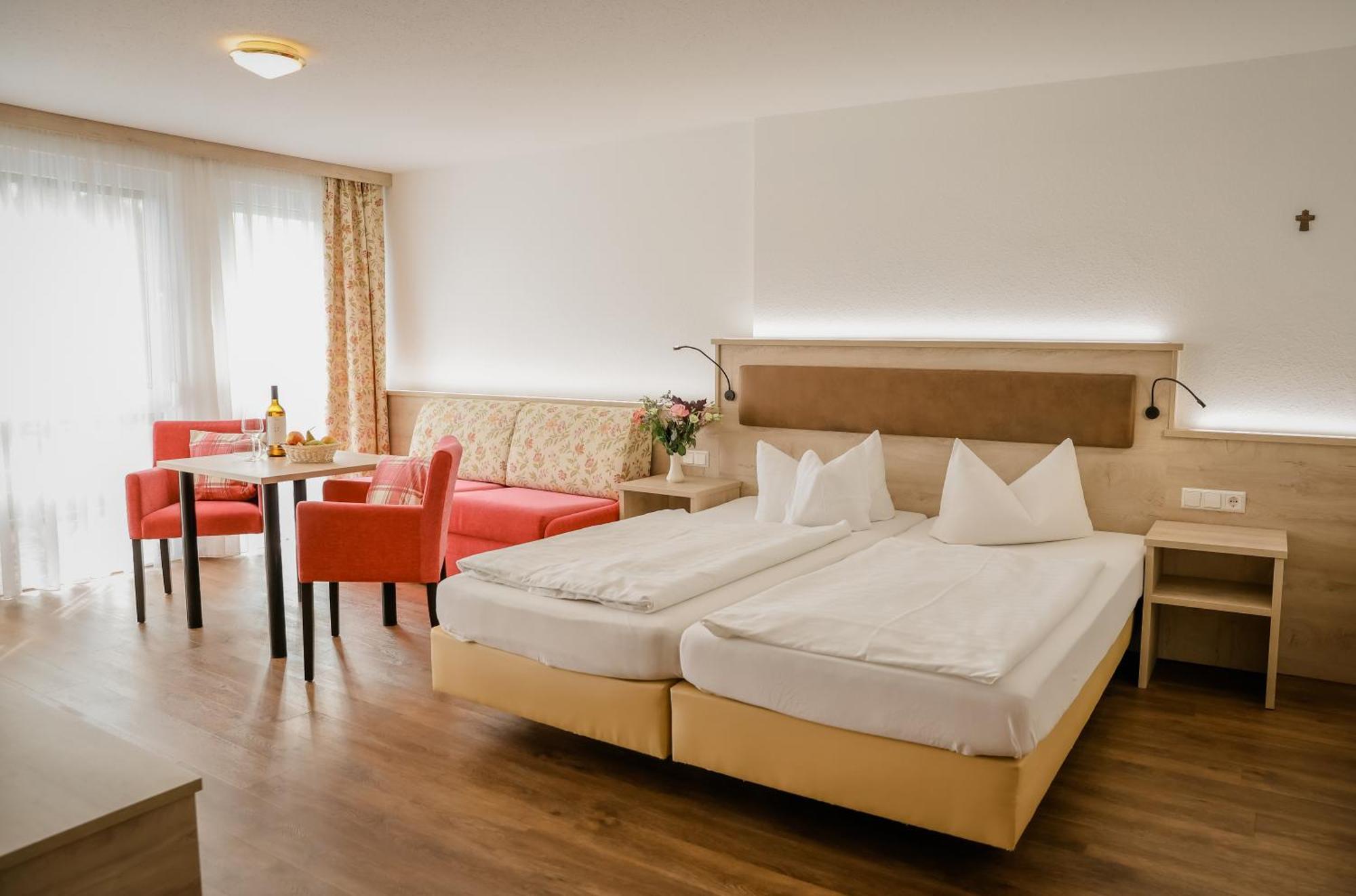 Landhotel Schellenberg Uberlingen Εξωτερικό φωτογραφία